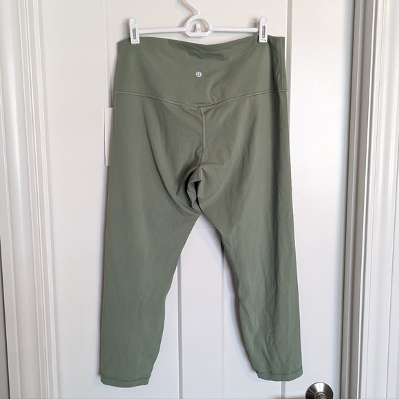 Lululemon NWT Align High Rise Leggings 23" Crop - Desert Green sz 14 - Picture 4 of 6